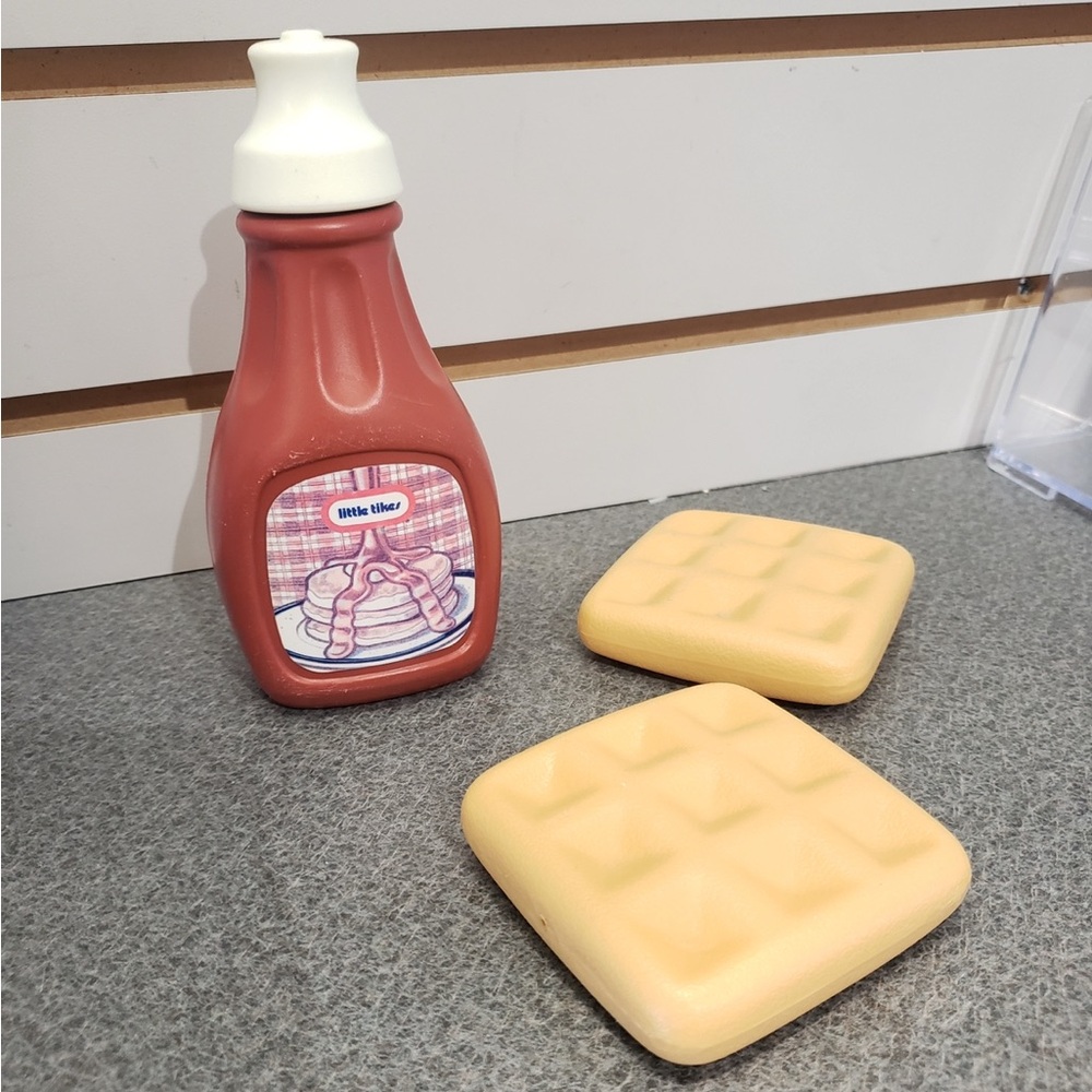 *SOLD* Vintage Little Tikes Pretend Play Food Waffles & Syrup Set